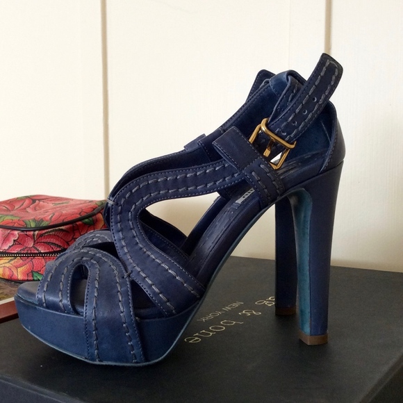 Vintage Miu Miu 35 made in Italy - Picture 2 of 3